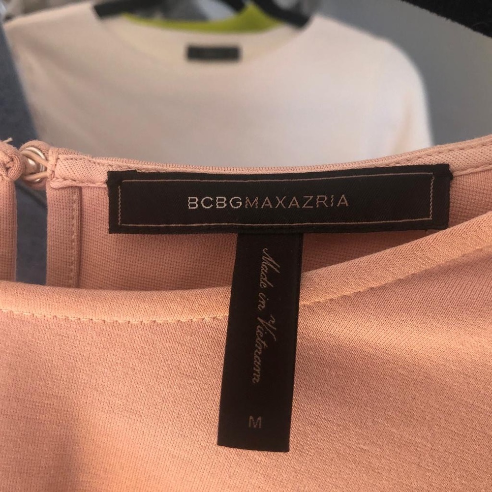 Short sleeve top - Picture 2 of 3